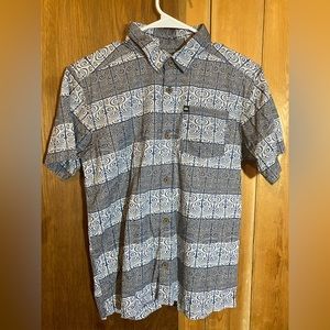 Quicksilver Boys button down shirt size large